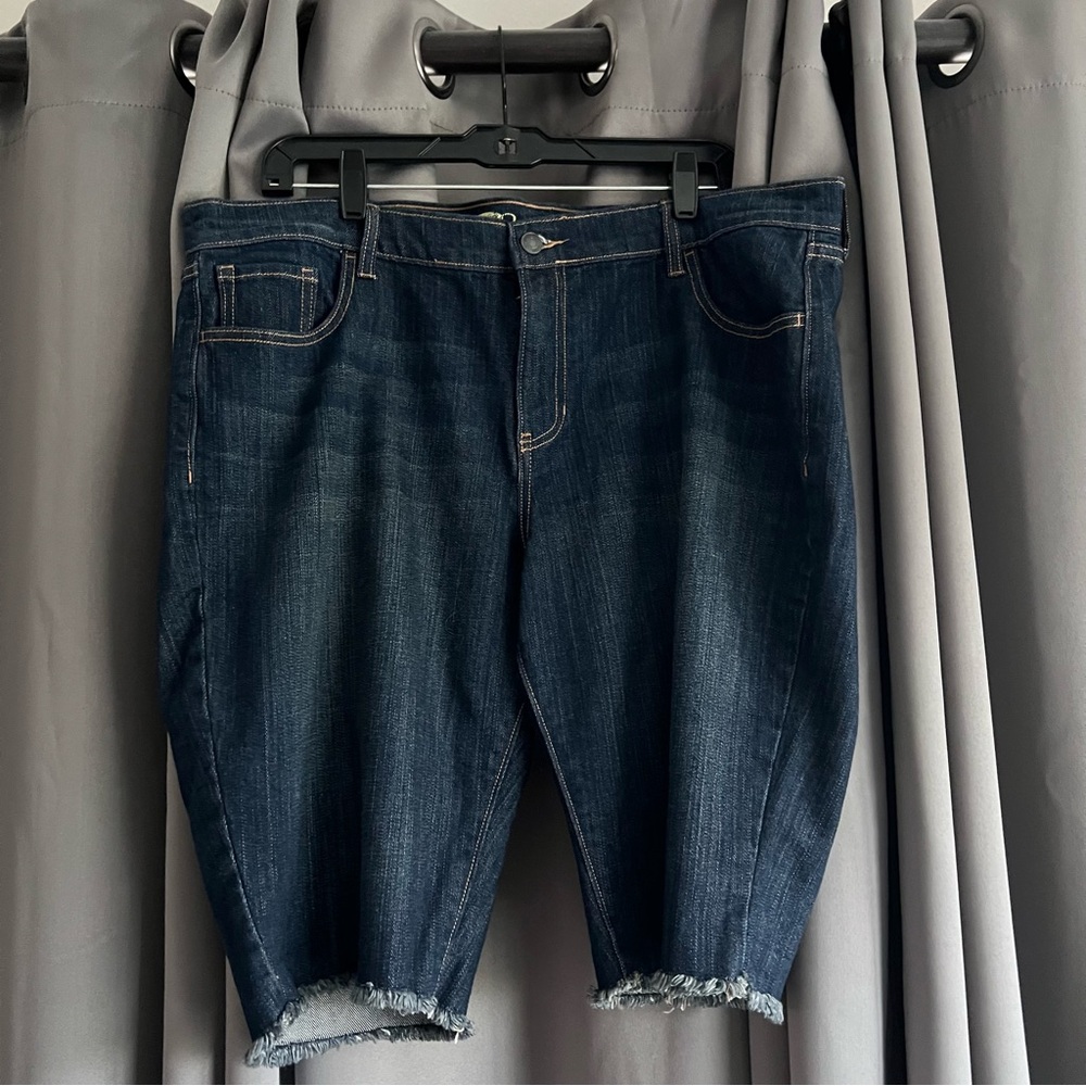 Old Navy Sweetheart Jean Shorts